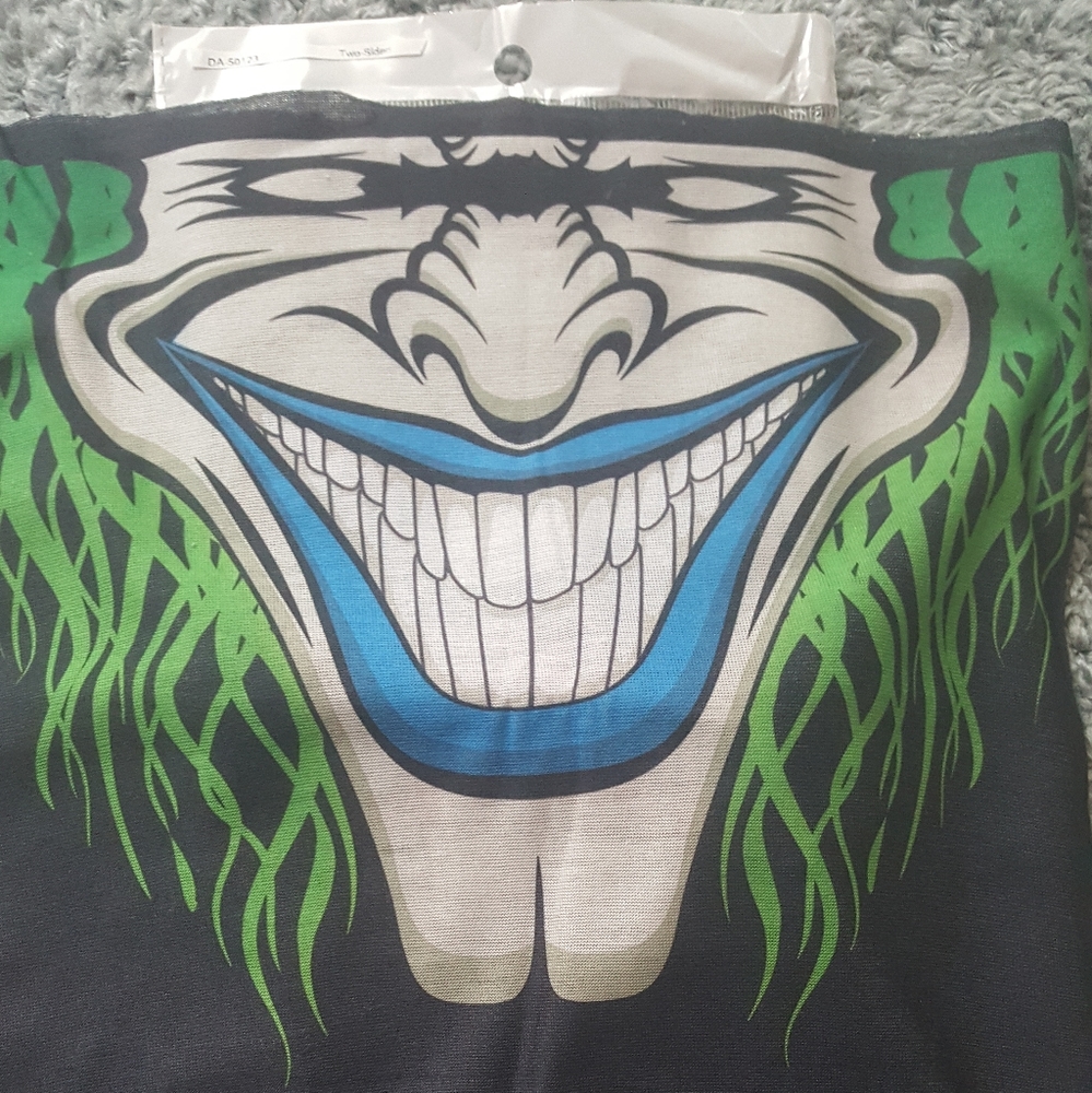 Clown face. Blue lips, green hair.- Face mask new..